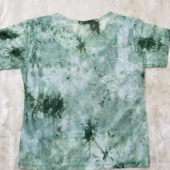 Women's Top - Picture 2 of 6